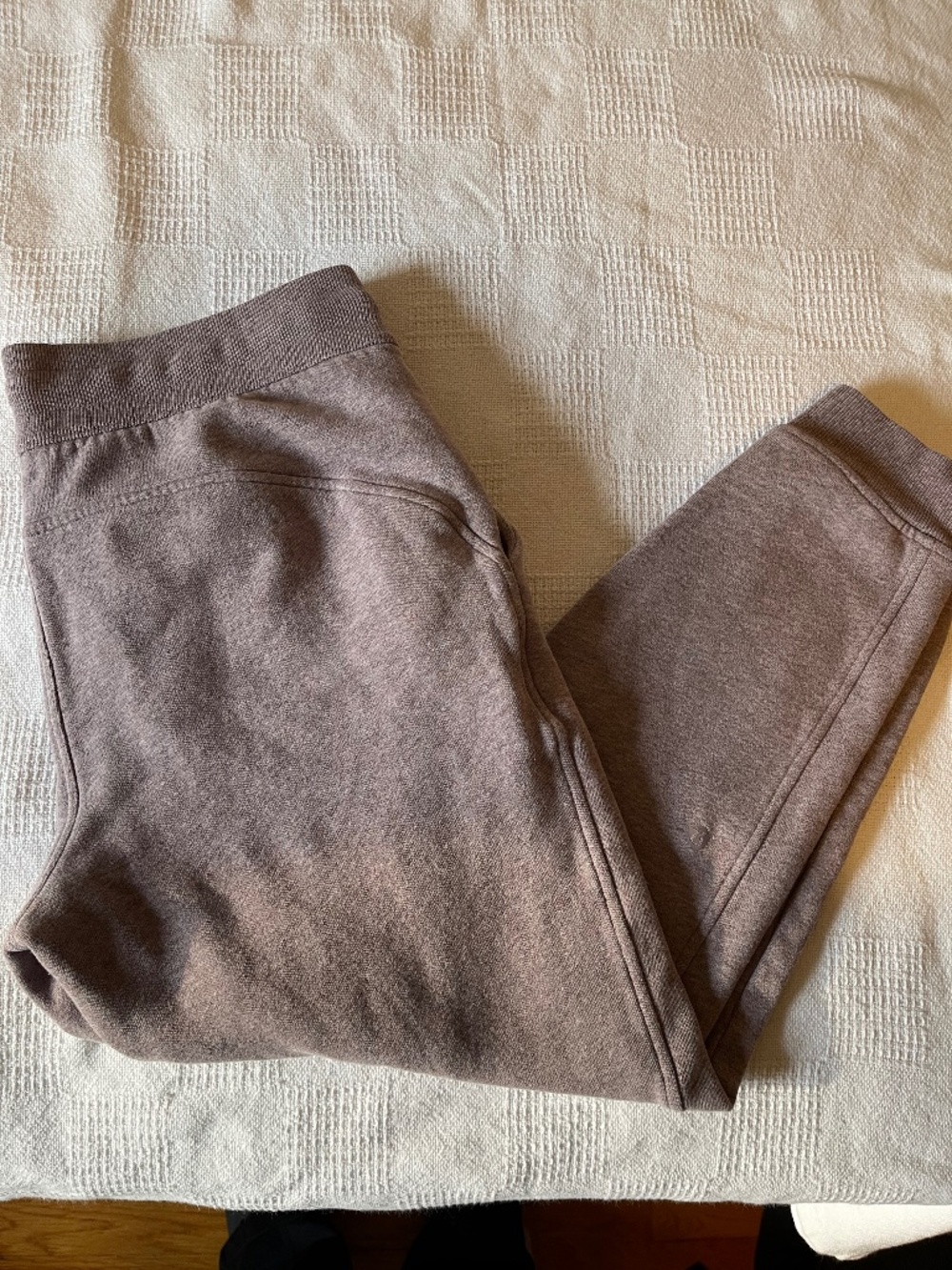 Lululemon Scuba Jogger - Heathered Violet Verbena